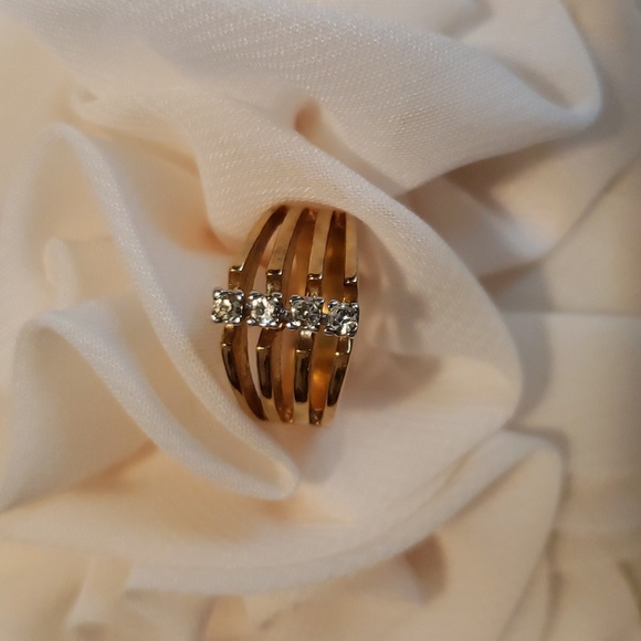 💞 18Kt HGE CZ RING - Picture 3 of 7